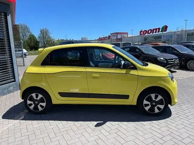 Gebraucht Renault Twingo LIMITED 69 PS (50 kW) 2017 Gelb Kleinwagen