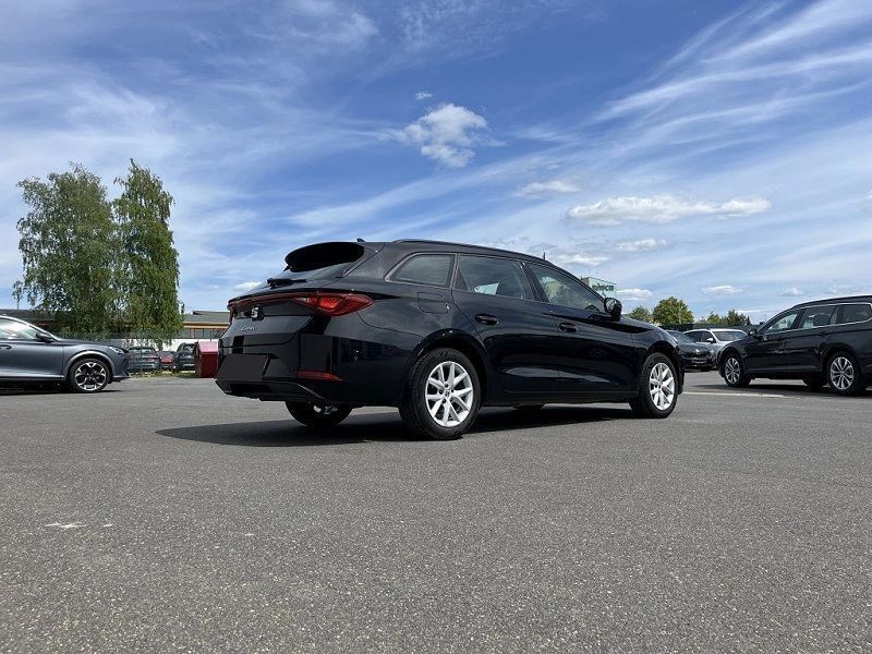 Schwarz Gebraucht 2022 Seat Leon Style | 24.689 € (Guter Preis) - Bild 1/4