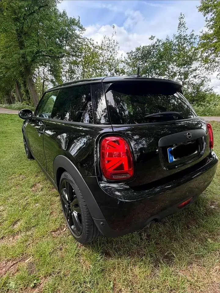 Gebraucht Mini ONE 102 PS (75 kW) 2021 Schwarz Kleinwagen