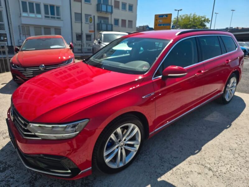 Tornadorot Gebraucht 2020 VW Passat GTE Kombi | 18.990 € (Guter Preis) - Bild 1/4