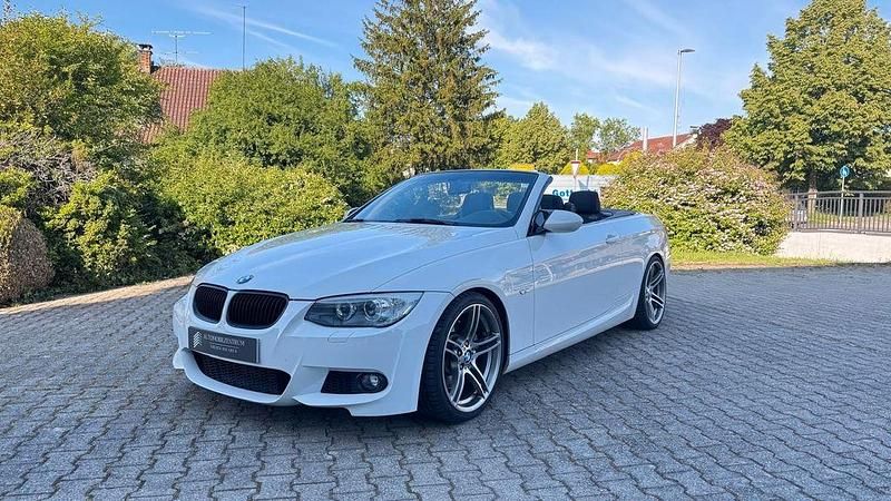 Weiß Gebraucht 2011 BMW 335 Cabriolet M Sport Cabrio | 23.999 € (Fairer Preis) - Bild 1/4