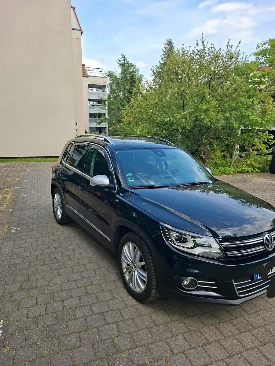Second-hand VW Tiguan 160 CP (117 kW) 2014 Negru SUV