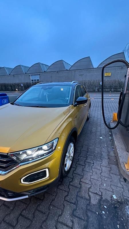 Gebraucht VW T-Roc 170 PS (125 kW) 2018 Gold SUV