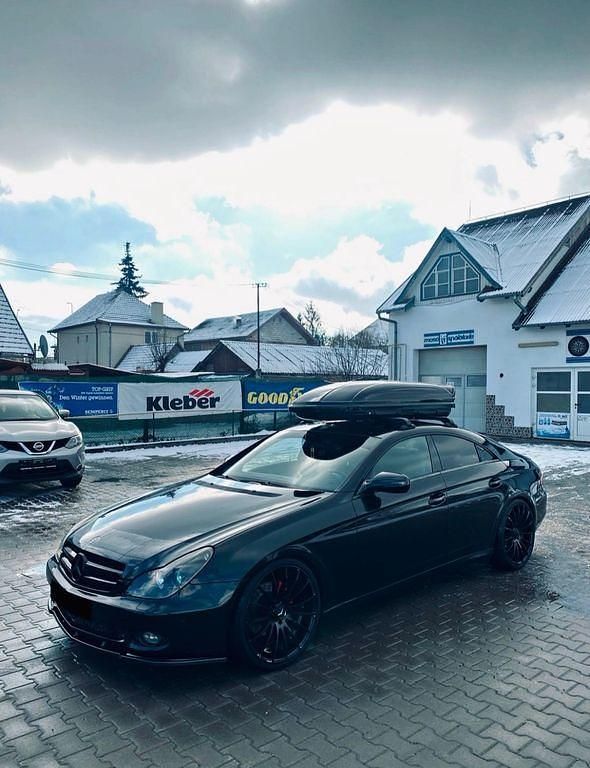 Gebraucht Mercedes 320 224 PS (164 kW) 2008 Schwarz Limousine