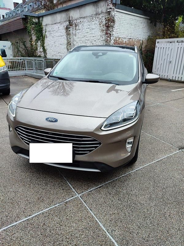 Silber Gebraucht 2020 Ford Kuga Titanium X SUV | 15.400 € (Superpreis) - Bild 1/4