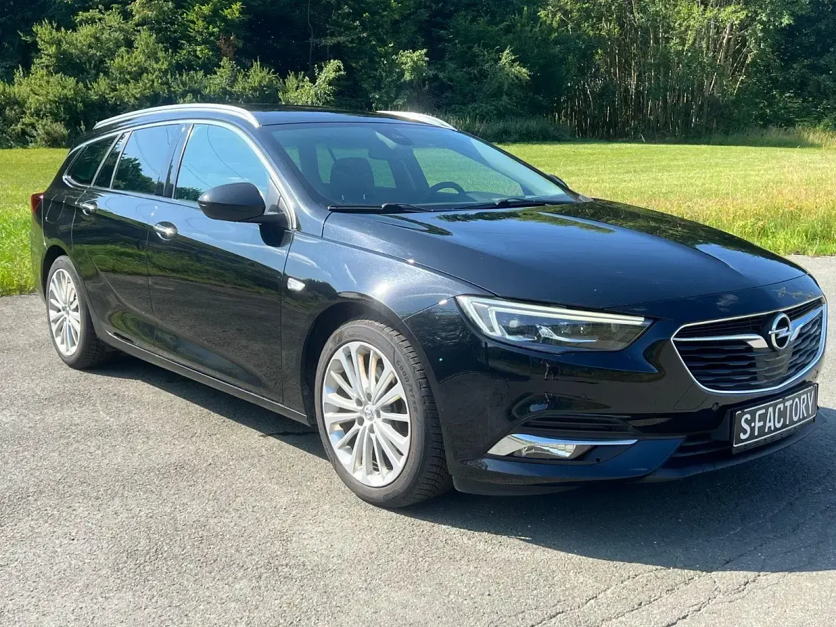 Gebraucht Opel Insignia Business Innovation 170 PS (125 kW) 2019 Schwarz Limousine