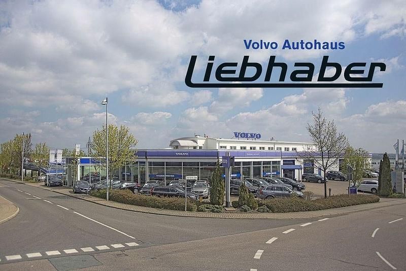 Blau Gebraucht 2025 Volvo V60 Core Kombi | 34.998 € (Superpreis) - Bild 1/1