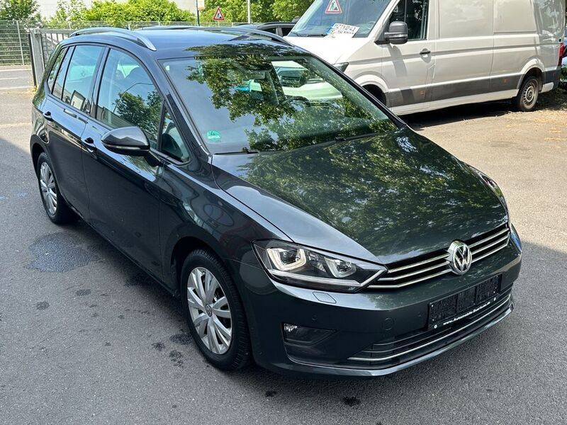 Grau Gebraucht 2016 VW Golf VII Comfortline Limousine | 14.000 € (Guter Preis) - Bild 1/4