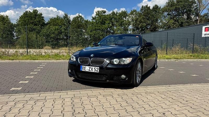 Schwarz Gebraucht 2009 BMW 330 Cabriolet M Sport Cabrio | 10.600 € (Guter Preis) - Bild 1/4