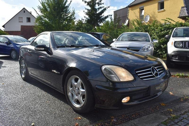 Gebraucht Mercedes SLK230 Edition 197 PS (144 kW) 2003 Schwarz Cabrio