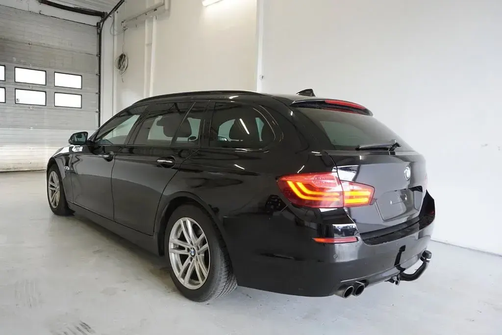 Używany BMW 520 Performance 190 KM (139 kW) 2016 Czarny Sedan/Limuzyna