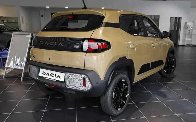 Occasion Dacia Spring Extreme 75 kW (102 ch) 2025 Gris Citadine