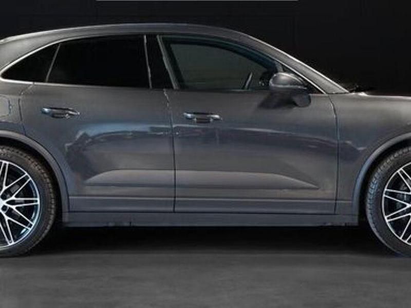 Gebraucht Porsche Macan 300 kW (408 PS) 2024 Grau SUV