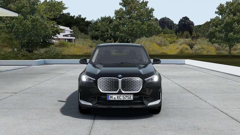 Neu BMW iX1 150 kW (204 PS) 2025 Schwarz uni SUV