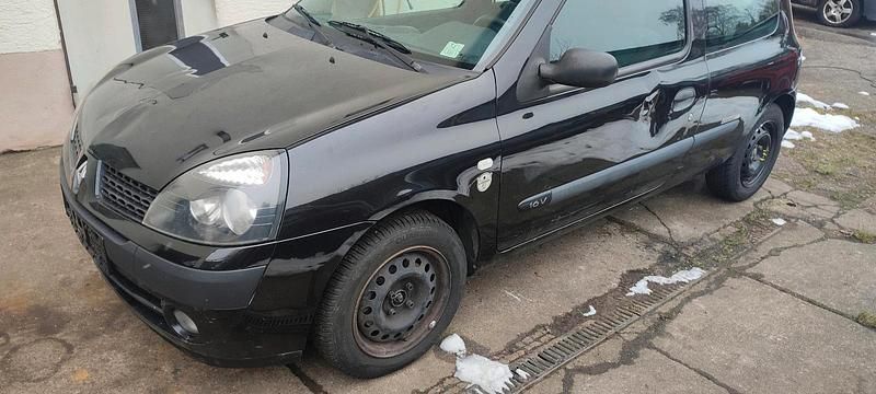 Schwarz Gebraucht 2003 Renault Clio II Kleinwagen | 1.190 € (Guter Preis) - Bild 1/4