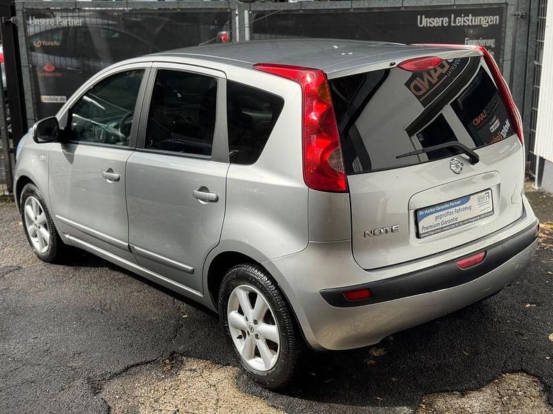 Gebraucht Nissan Note Acenta 110 PS (80 kW) 2006 Silber Kleinwagen