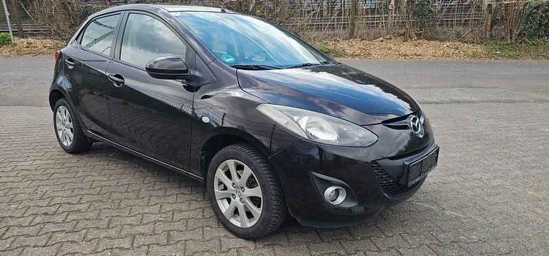 Gebraucht Mazda 2 Edition 75 PS (55 kW) 2012 Schwarz Kleinwagen