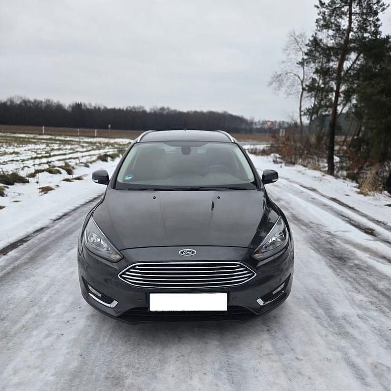 Używany Ford Focus Titanium 125 KM (91 kW) 2018 Szary Kombi