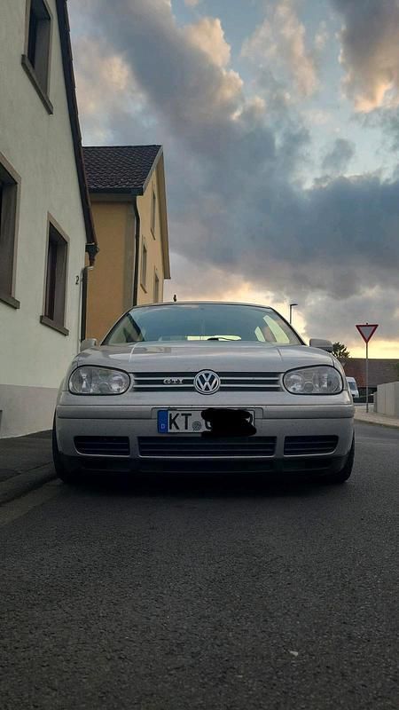 Grau Gebraucht 1998 VW Golf IV GTI Coupé | 3.000 € (Guter Preis) - Bild 1/4