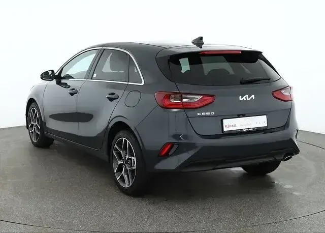 Nowe Kia Ceed 140 KM (102 kW) 2025 Szary Hatchback