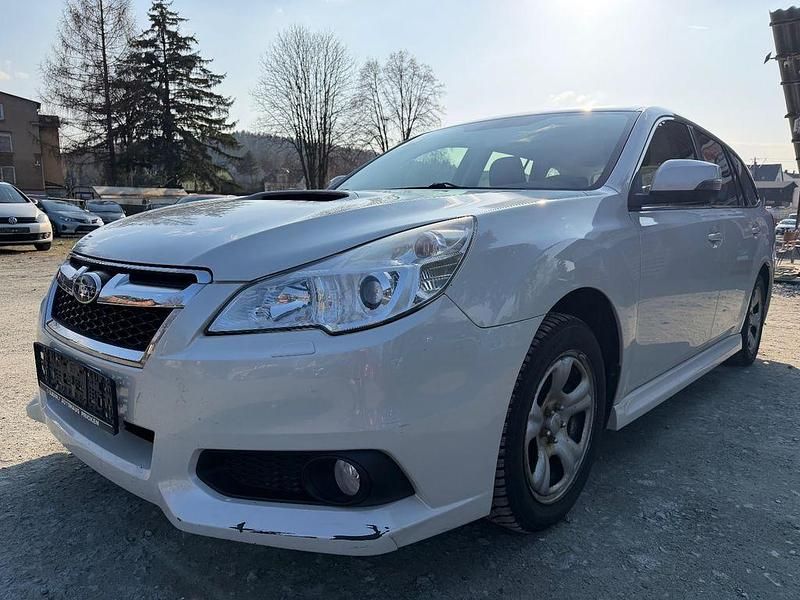Gebraucht Subaru Outback Active 150 PS (110 kW) 2014 Weiß Kombi