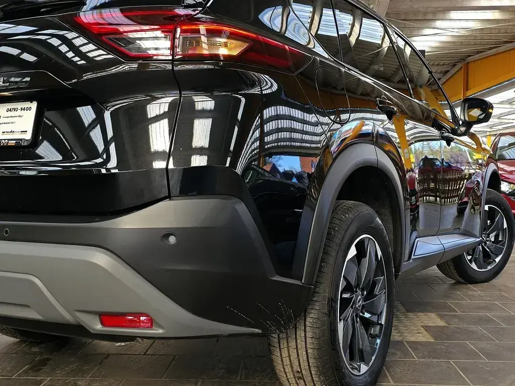 Neu Nissan X-Trail 360º 163 PS (119 kW) 2026 Silber SUV