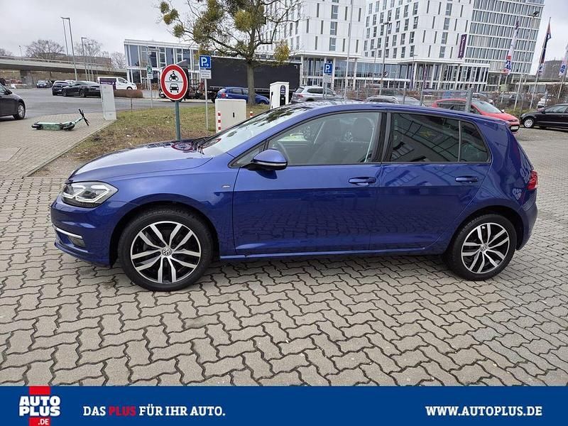 Gebraucht VW Golf VII Join 116 PS (85 kW) 2019 Blau Limousine