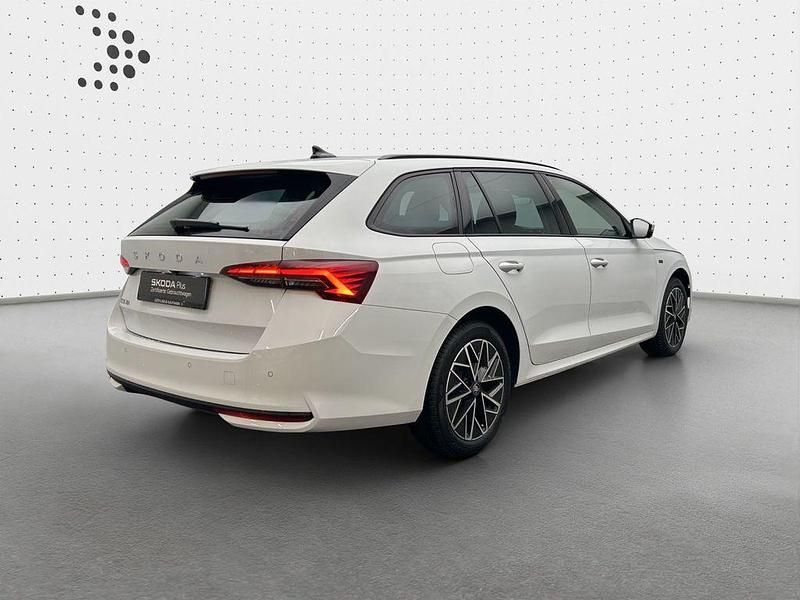 Gebraucht Skoda Octavia Selection 150 PS (110 kW) 2025 Weiß Kombi