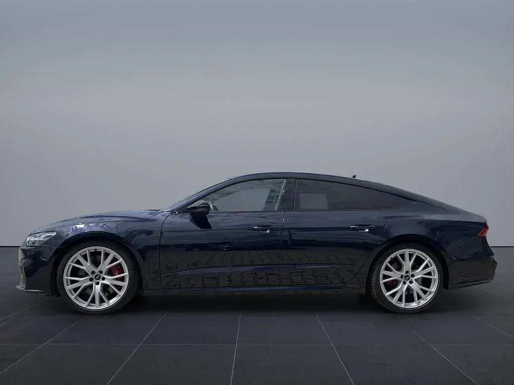 Gebraucht Audi S7 Sportback Sport 344 PS (253 kW) 2022 Firmamentblau metallic Kleinwagen