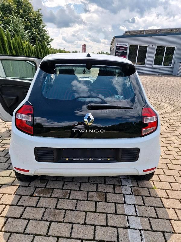 Weiß Gebraucht 2019 Renault Twingo Kleinwagen | 2.000 € (Superpreis) - Bild 1/4