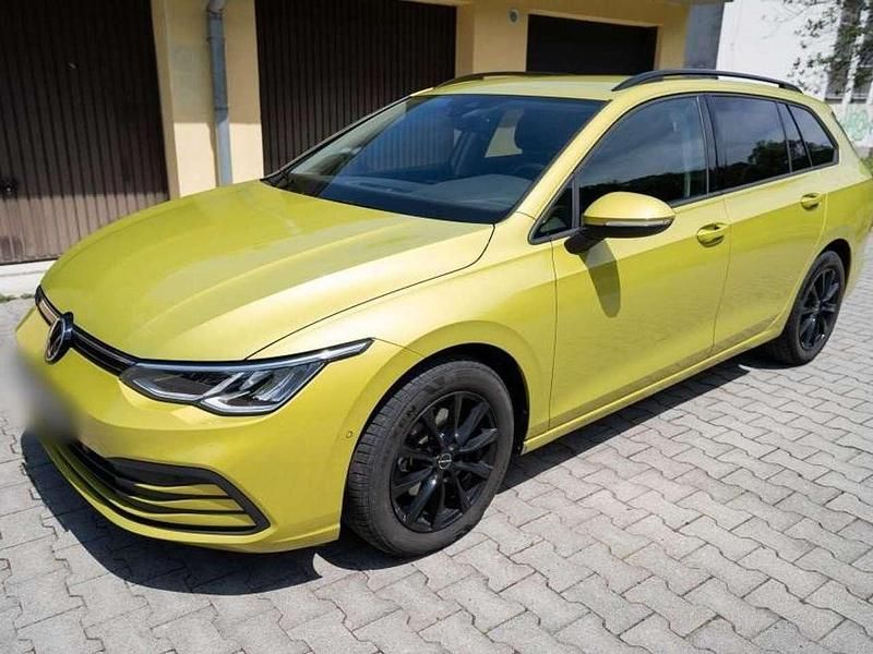 Gelb Gebraucht 2021 VW Golf VIII Life Kombi | 18.000 € (Fairer Preis) - Bild 1/4