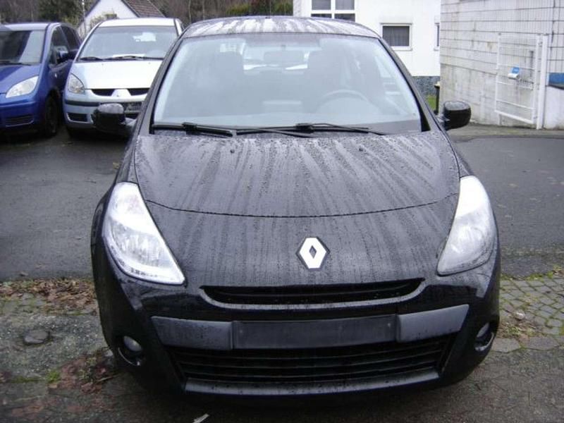 Schwarz Gebraucht 2012 Renault Clio IV Kleinwagen | 3.980 € (Etwas zu teuer) - Bild 1/4