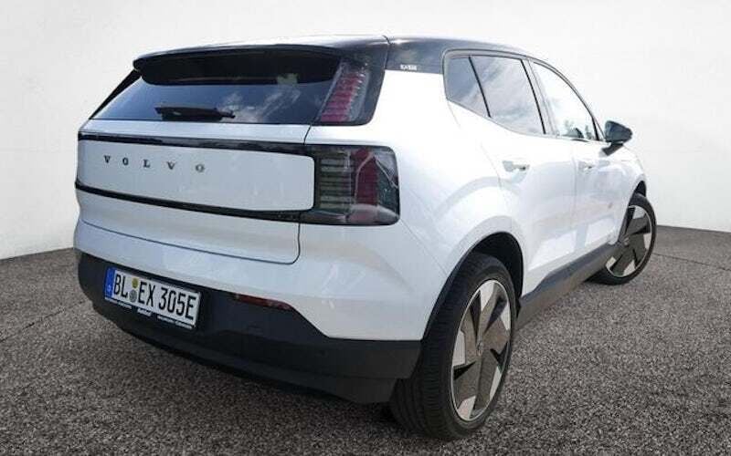 Gebraucht Volvo EX30 Performance 314 kW (428 PS) 2024 Crystal weiss SUV