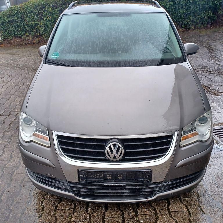 Gebraucht VW Touran 140 PS (102 kW) 2007 Gold Van / Kleinbus