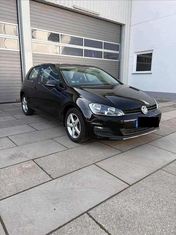 Gebraucht VW Golf VII 86 PS (63 kW) 2016 Schwarz Limousine