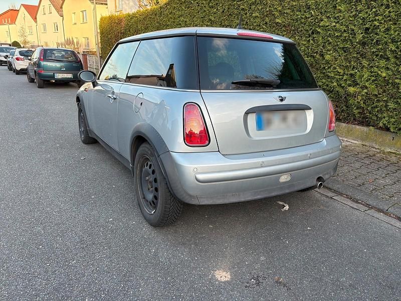 Gebraucht Mini ONE 90 PS (66 kW) 2003 Silber Kleinwagen