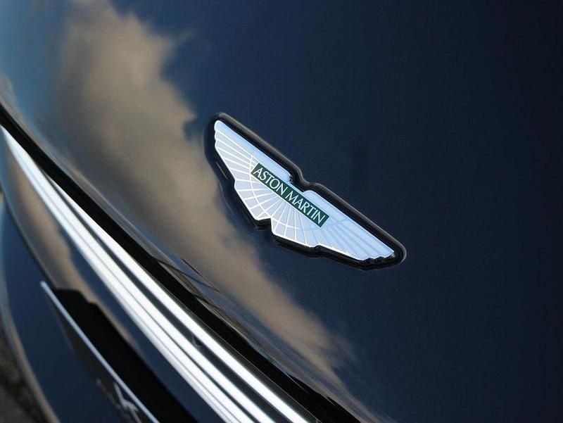 Gebraucht Aston Martin DB11 510 PS (375 kW) 2022 Schwarz Coupé