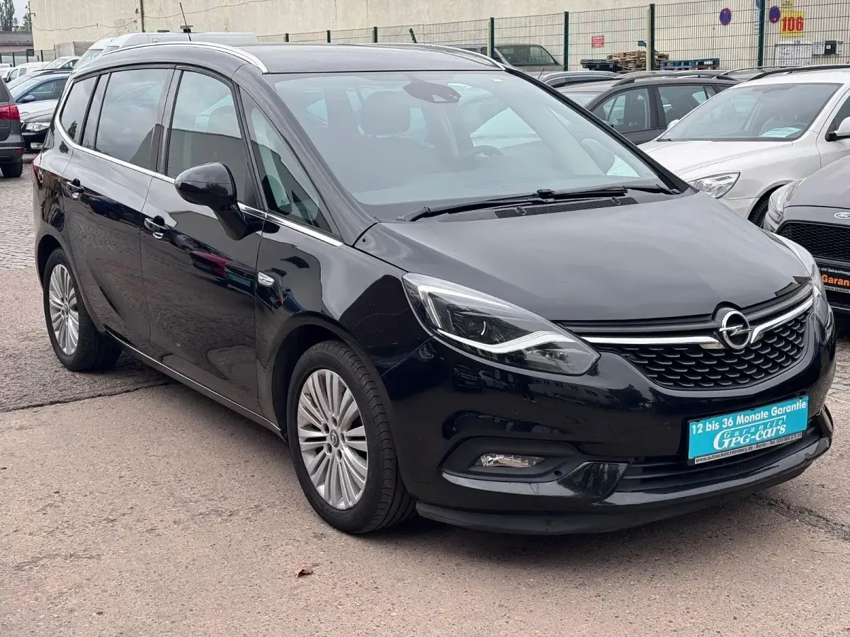 Gebraucht Opel Zafira Innovation 140 PS (102 kW) 2018 Schwarz Van / Kleinbus