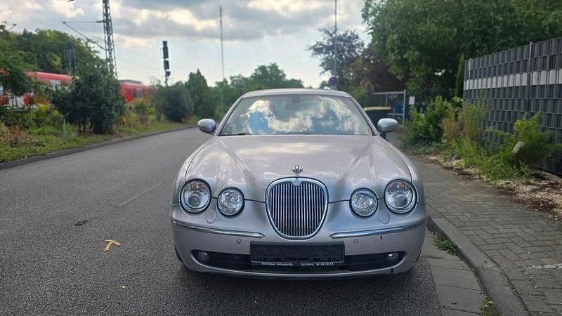 Silber Gebraucht 2005 Jaguar S-Type S Limousine | 999 € - Bild 1/4