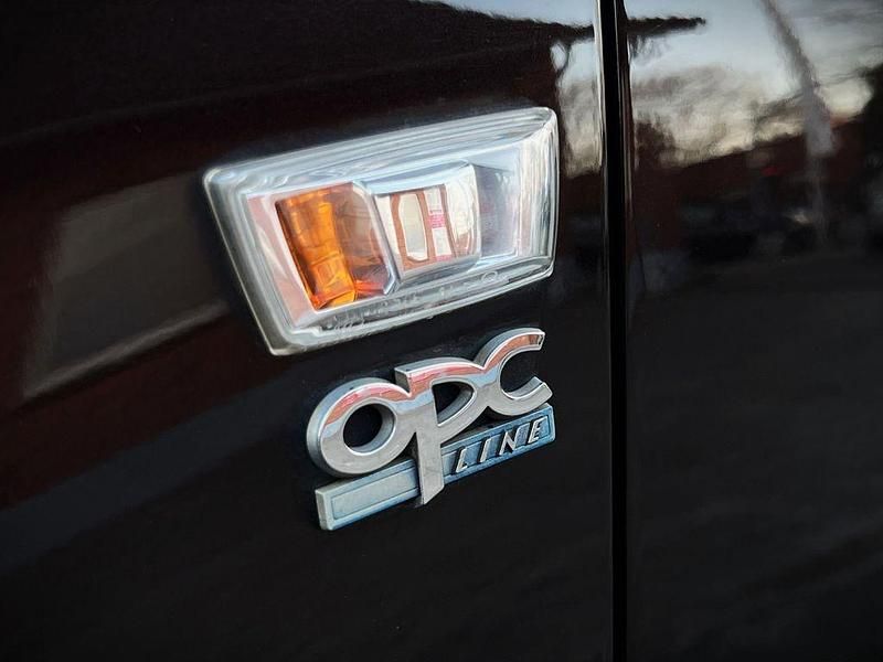 Gebraucht Opel Insignia Business 250 PS (183 kW) 2016 Braun Limousine