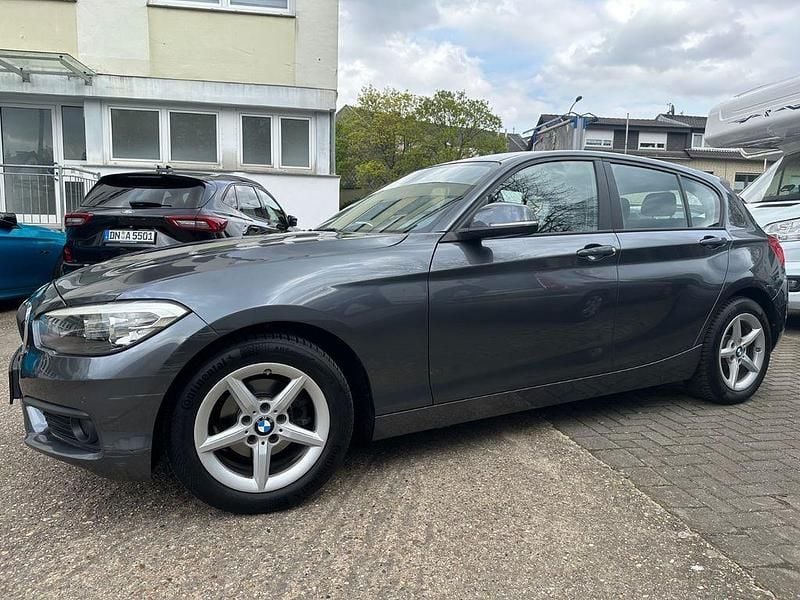 Gebraucht BMW 116 109 PS (80 kW) 2018 Grau Kleinwagen