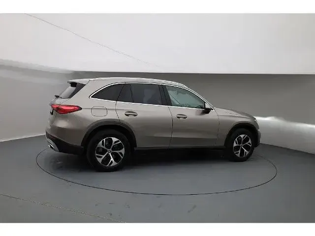 Gebraucht Mercedes GLC400d 381 PS (280 kW) 2023 SUV
