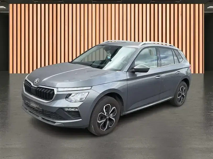 Gebraucht Skoda Kamiq Selection 116 PS (85 kW) 2025 Grau graphit grau (metallic) SUV