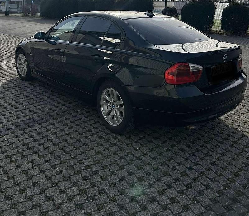 Gebraucht BMW 320 163 PS (119 kW) 2005 Limousine