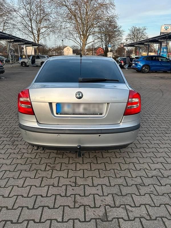 Gebraucht Skoda Octavia 105 PS (77 kW) 2005 Grau Limousine