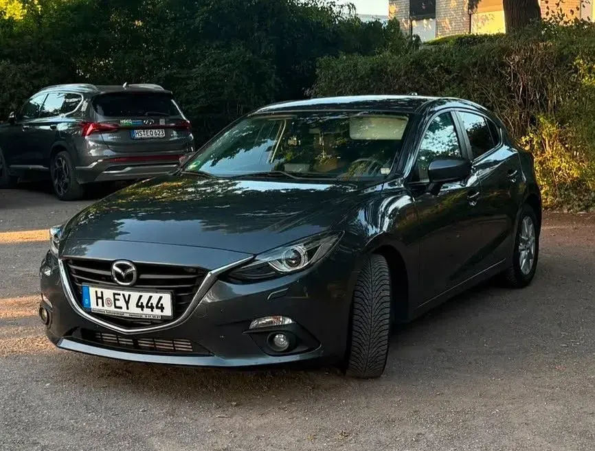 Gebraucht Mazda 3 Center-Line 150 PS (110 kW) 2015 Grau Limousine