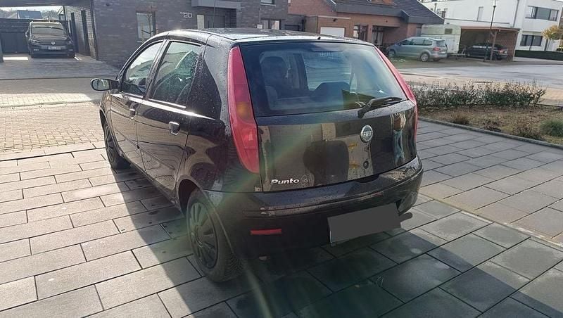 Schwarz Gebraucht 2004 Fiat Punto Active Limousine | 1.099 € (Fairer Preis) - Bild 1/4