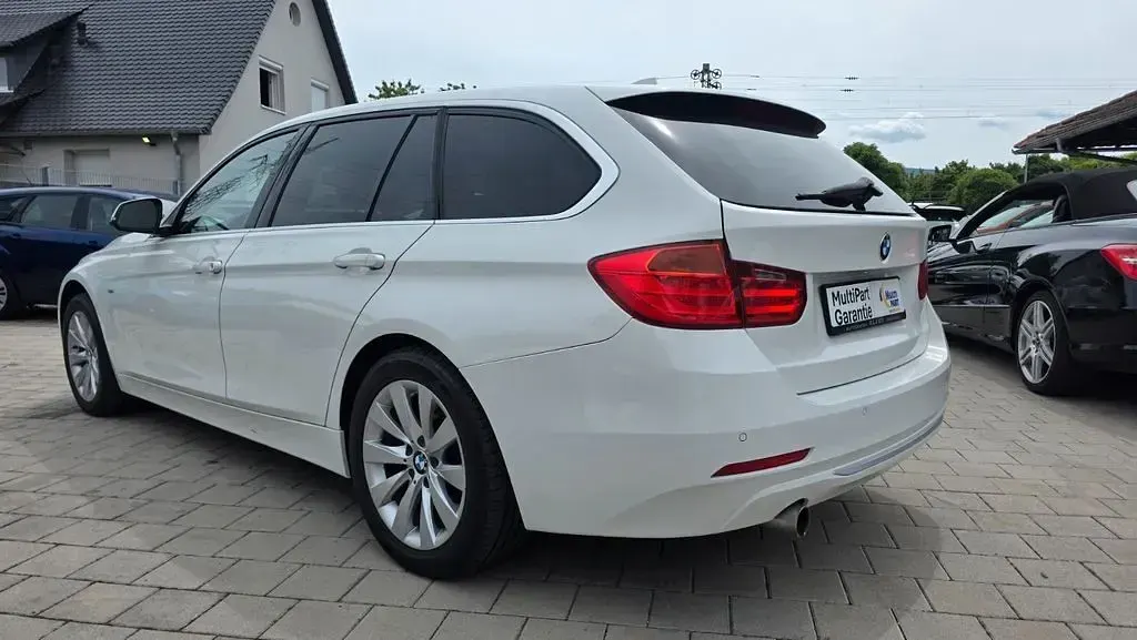 Gebraucht BMW 320 184 PS (135 kW) 2014 Weiß Kombi