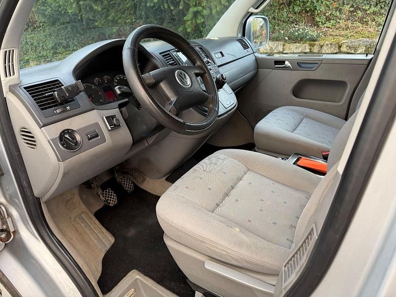 Gebraucht VW Multivan 105 PS (77 kW) 2005 Silber Van