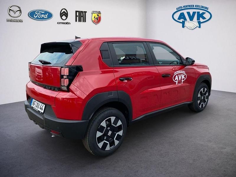 Gebraucht Fiat Grande Panda Icon 101 PS (74 kW) 2026 Rot Kleinwagen